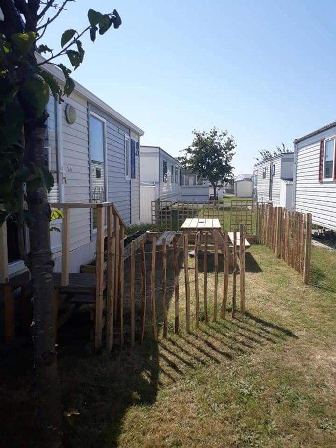 Stacaravan 4Pers In Bredene Met Eigen Tuintje 2449 Zewnętrze zdjęcie