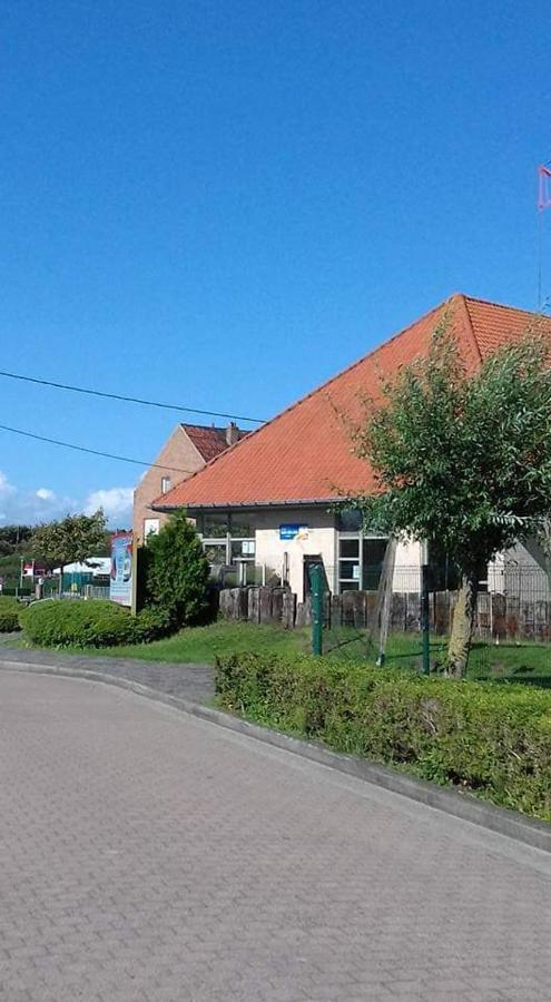 Stacaravan 4Pers In Bredene Met Eigen Tuintje 2449 Zewnętrze zdjęcie